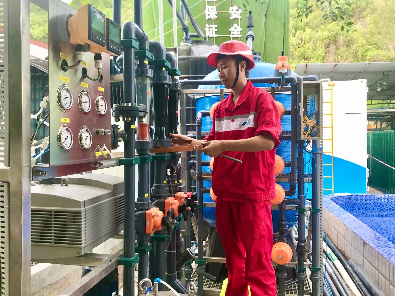 向優(yōu)秀看齊，與榜樣比肩 | 八月優(yōu)秀員工名單出爐