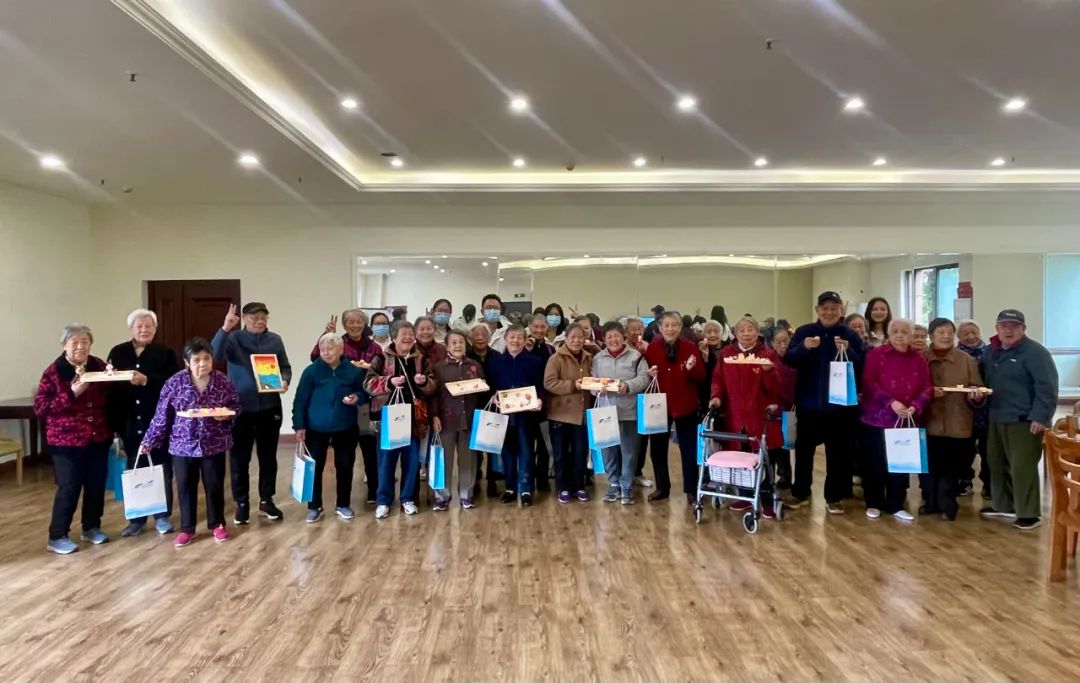 攜手共筑愛心橋梁 ——碩特科技溫情慰問成都市第一社會(huì)福利院